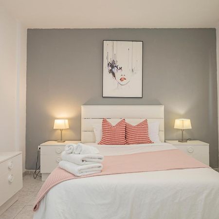 Perfect Getaway In Triana - 15M Walk Giralda Lejlighed Sevilla Eksteriør billede