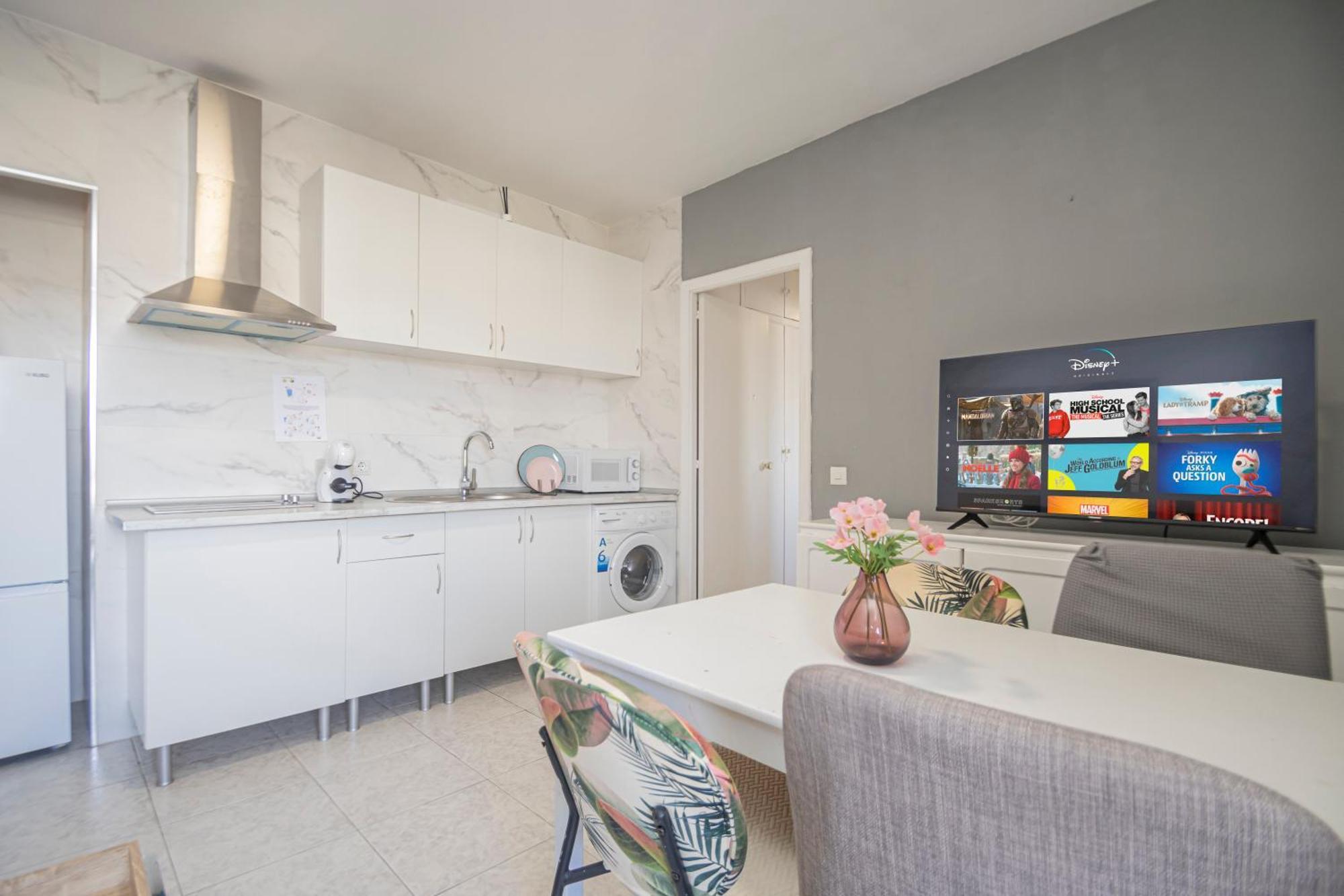 Perfect Getaway In Triana - 15M Walk Giralda Lejlighed Sevilla Eksteriør billede